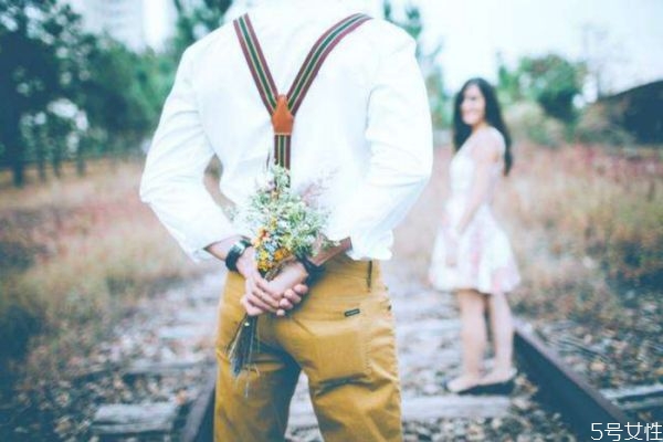 女生怎么追男生易成功 給男生的表白情書怎么寫最感人 女生怎么追男生易成功 給男生的表白情書怎么寫最感人