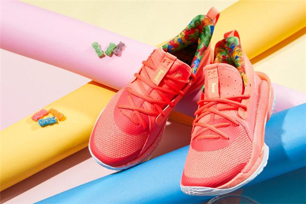 庫里7和歐文6哪個好 庫里7和歐文6實戰(zhàn)對比測評 庫里7和歐文6哪個好 庫里7和歐文6實戰(zhàn)對比測評