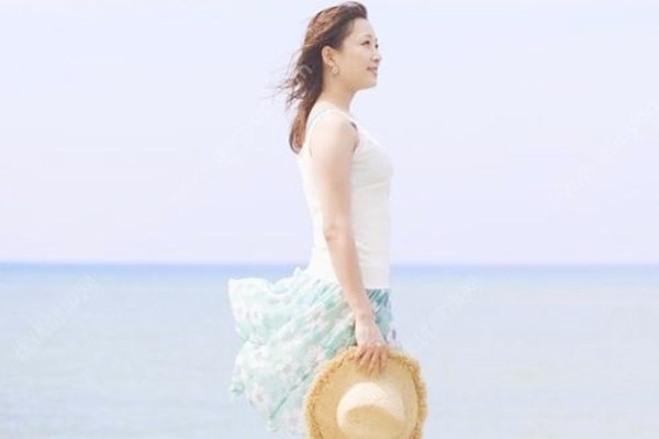 去草原穿什么拍照最漂亮 草原旅游穿搭建議 去草原穿什么拍照最漂亮 草原旅游穿搭建議