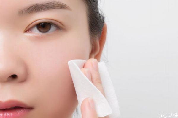 洗臉巾怎么使用 洗臉巾除了用來洗臉還可以干嘛 洗臉巾怎么使用 洗臉巾除了用來洗臉還可以干嘛