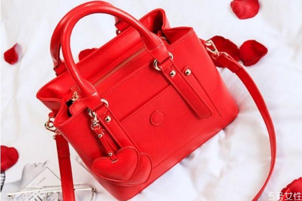 新娘包包必須是紅色么 新娘包可以用粉色嗎 新娘包包必須是紅色么 新娘包可以用粉色嗎