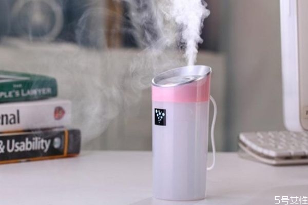 納米噴霧補(bǔ)水儀多久清洗一次 噴霧補(bǔ)水儀怎么清潔