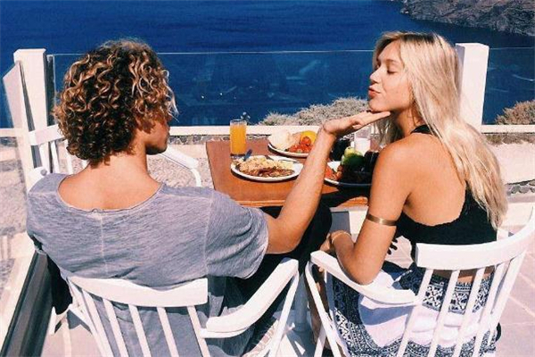 大學(xué)生談戀愛(ài)有必要aa嗎 大學(xué)生談戀愛(ài)應(yīng)不應(yīng)該aa制 大學(xué)生談戀愛(ài)有必要aa嗎 大學(xué)生談戀愛(ài)應(yīng)不應(yīng)該aa制