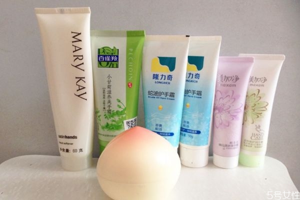 護手霜的主要成分是什么呢 護手霜主要作用有什么呢 護手霜的主要成分是什么呢 護手霜主要作用有什么呢