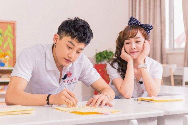 追求完美愛(ài)情的人是什么心理 女性搭訕男性技巧 追求完美愛(ài)情的人是什么心理 女性搭訕男性技巧