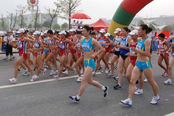 競走會粗小腿嗎 競走如何避免小腿變粗 競走會粗小腿嗎 競走如何避免小腿變粗