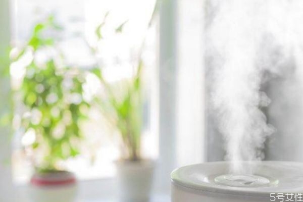 補(bǔ)水儀對皮膚好嗎 納米噴霧補(bǔ)水儀的好處