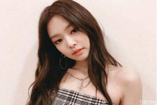 兩個(gè)人談戀愛多久會(huì)膩 戀愛多久會(huì)有膩的感覺 兩個(gè)人談戀愛多久會(huì)膩 戀愛多久會(huì)有膩的感覺