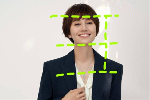 項(xiàng)鏈帶到什么位置合適 項(xiàng)鏈戴到哪里長度剛好 項(xiàng)鏈帶到什么位置合適 項(xiàng)鏈戴到哪里長度剛好