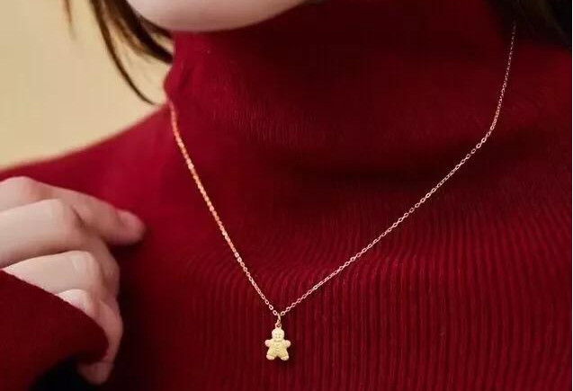 項(xiàng)鏈帶到什么位置合適 項(xiàng)鏈戴到哪里長度剛好 項(xiàng)鏈帶到什么位置合適 項(xiàng)鏈戴到哪里長度剛好