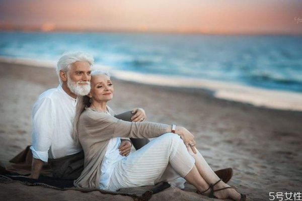 真的有愛(ài)情存在嗎 愛(ài)情的真實(shí)寫(xiě)照是什么呢 真的有愛(ài)情存在嗎 愛(ài)情的真實(shí)寫(xiě)照是什么呢