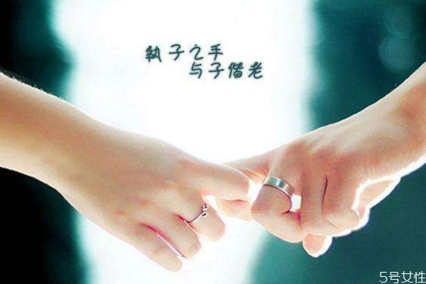 真的有愛(ài)情存在嗎 愛(ài)情的真實(shí)寫(xiě)照是什么呢 真的有愛(ài)情存在嗎 愛(ài)情的真實(shí)寫(xiě)照是什么呢