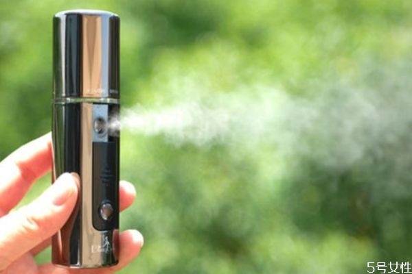 補(bǔ)水儀冷熱雙噴怎么樣 補(bǔ)水儀冷噴和熱噴用法 補(bǔ)水儀冷熱雙噴怎么樣 補(bǔ)水儀冷噴和熱噴用法