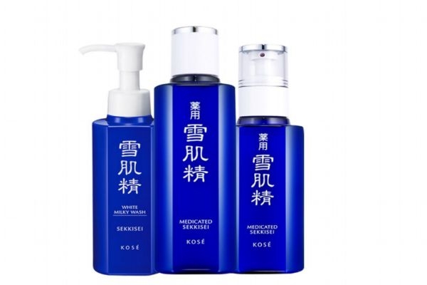 雪肌精化妝水有什么作用呢 雪肌精化妝水怎么使用呢 雪肌精化妝水有什么作用呢 雪肌精化妝水怎么使用呢