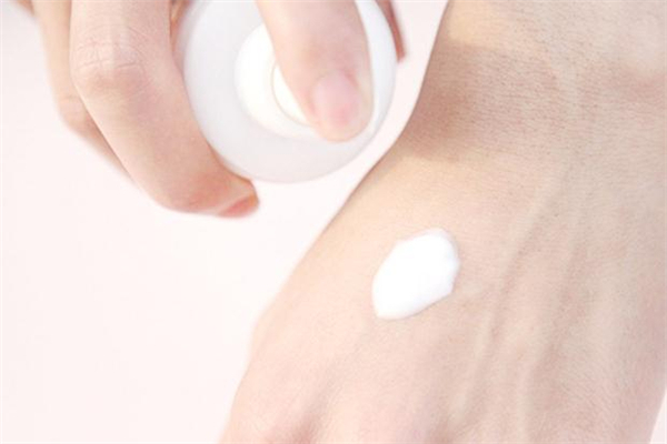 形象美維生素e乳怎么樣 形象美維生素e乳的作用 形象美維生素e乳怎么樣 形象美維生素e乳的作用