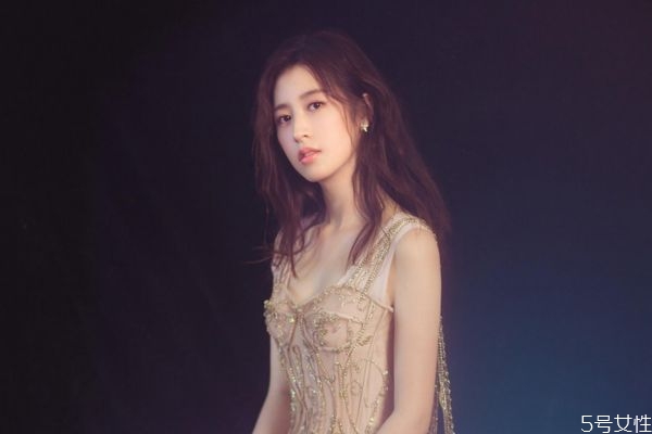 怎么跟喜歡的人暗示說喜歡 喜歡一個(gè)人如何暗示 怎么跟喜歡的人暗示說喜歡 喜歡一個(gè)人如何暗示