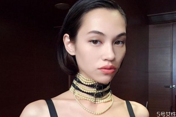 為什么男生喜歡跟女生說晚安 男生給女生發(fā)晚安的意思 為什么男生喜歡跟女生說晚安 男生給女生發(fā)晚安的意思