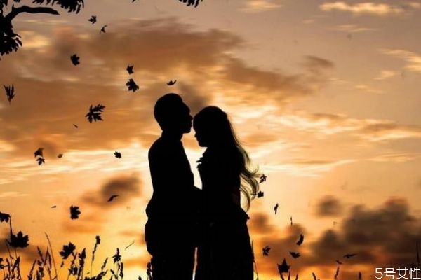 應(yīng)不應(yīng)該和前任復(fù)合呢 如何正確看待前任呢 應(yīng)不應(yīng)該和前任復(fù)合呢 如何正確看待前任呢