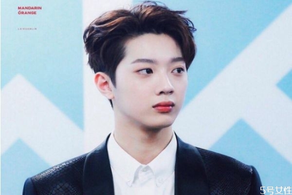 內(nèi)向的男生應(yīng)該怎么追女生 內(nèi)向男生追女生要注意 內(nèi)向的男生應(yīng)該怎么追女生 內(nèi)向男生追女生要注意