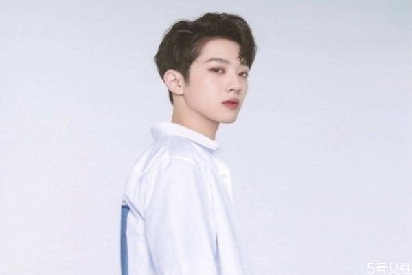 內向男生如何追女生聊天 內向男生追女生的套路 內向男生如何追女生聊天 內向男生追女生的套路