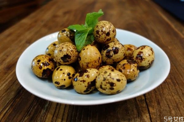 鵪鶉蛋的營養(yǎng)價值高嗎 吃鵪鶉蛋有什么好處呢 鵪鶉蛋的營養(yǎng)價值高嗎 吃鵪鶉蛋有什么好處呢