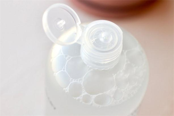 完美日記白胖子卸妝水怎么樣 完美日記卸妝水好用嗎 完美日記白胖子卸妝水怎么樣 完美日記卸妝水好用嗎