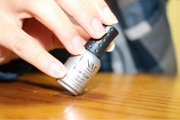 水性洗性甲水和油性洗甲水哪個(gè)好 洗甲水和卸甲水有什么區(qū)別 水性洗性甲水和油性洗甲水哪個(gè)好 洗甲水和卸甲水有什么區(qū)別