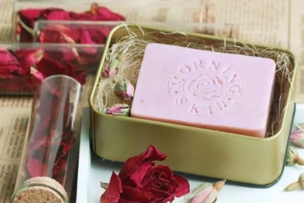 結(jié)婚伴手禮是什么意思 婚禮伴手禮一般什么時(shí)候給 結(jié)婚伴手禮是什么意思 婚禮伴手禮一般什么時(shí)候給