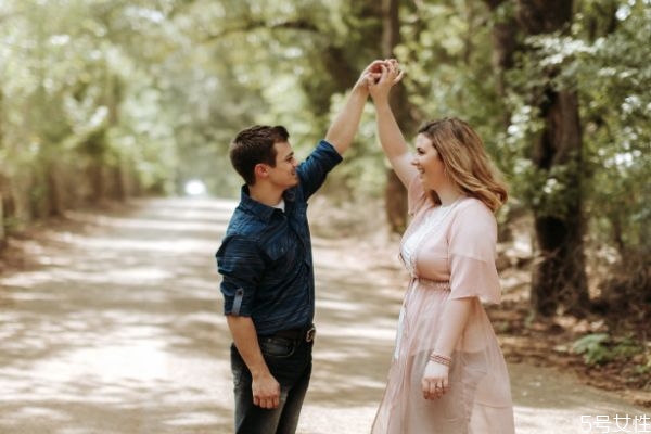 好男人怎么培養(yǎng)出來的 什么樣的女人能培養(yǎng)出好男人 好男人怎么培養(yǎng)出來的 什么樣的女人能培養(yǎng)出好男人