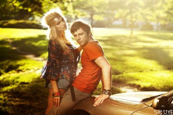 最讓女孩子心動的情話有什么呢 女孩子喜歡聽什么話呢 最讓女孩子心動的情話有什么呢 女孩子喜歡聽什么話呢