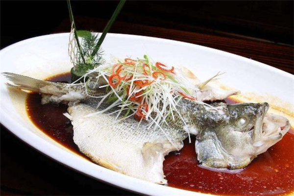 蒸鱸魚要腌多長時(shí)間 鱸魚蒸出來很腥怎么辦 蒸鱸魚要腌多長時(shí)間 鱸魚蒸出來很腥怎么辦