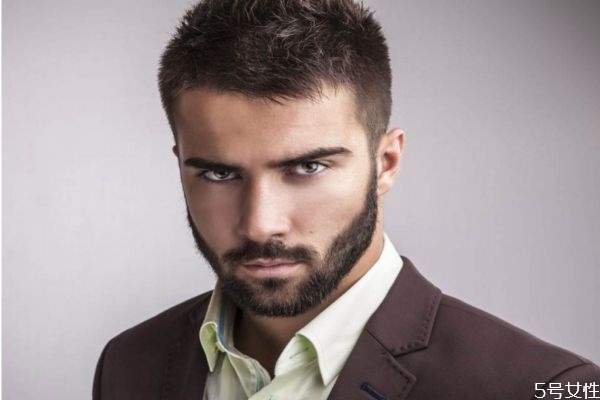 戀愛到什么程度可以接吻 初次接吻的注意事項 戀愛到什么程度可以接吻 初次接吻的注意事項