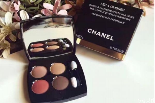 經(jīng)?；瘖y真的很傷皮膚嗎 應(yīng)不應(yīng)該使用化妝品呢