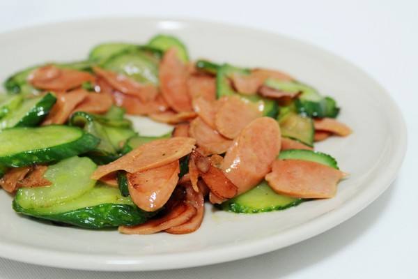 火腿腸熱量高嗎 100克火腿腸的熱量是多少 火腿腸熱量高嗎 100克火腿腸的熱量是多少