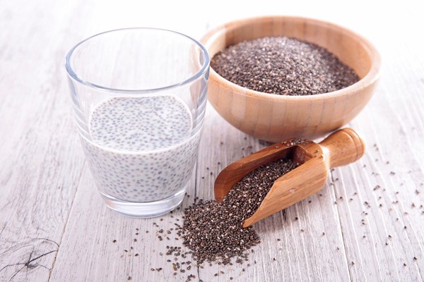 生吃奇亞籽要洗嗎 奇亞籽吃多了會(huì)怎么樣 生吃奇亞籽要洗嗎 奇亞籽吃多了會(huì)怎么樣