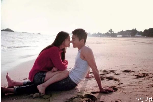 有個比自己高的女票是什么樣的體驗 找高個女票的感受 有個比自己高的女票是什么樣的體驗 找高個女票的感受