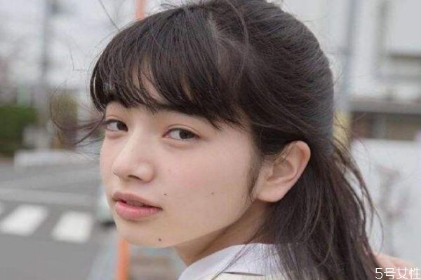 現(xiàn)任問你和前任的事情該怎么回答 現(xiàn)任問前任的事能說嗎 現(xiàn)任問你和前任的事情該怎么回答 現(xiàn)任問前任的事能說嗎