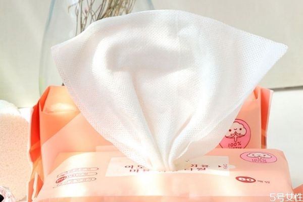 洗臉的方式有什么呢 如何正確運(yùn)用洗臉巾呢