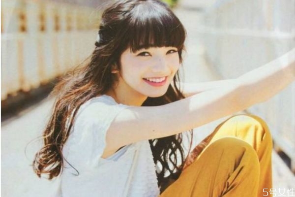 怎么和內(nèi)向的人談戀愛 內(nèi)向的人如何談戀愛 怎么和內(nèi)向的人談戀愛 內(nèi)向的人如何談戀愛