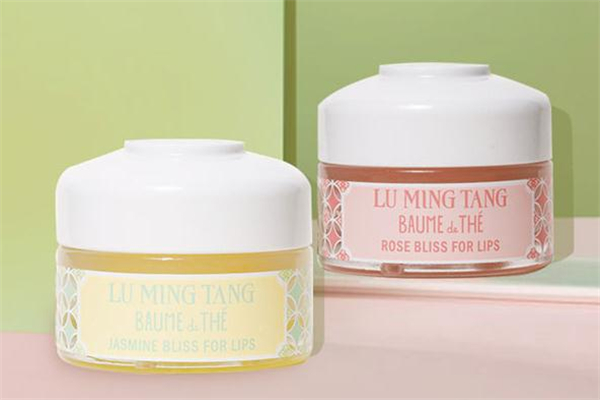 露茗堂唇膜怎么樣 露茗堂唇膜玫瑰和茉莉的區(qū)別 露茗堂唇膜怎么樣 露茗堂唇膜玫瑰和茉莉的區(qū)別