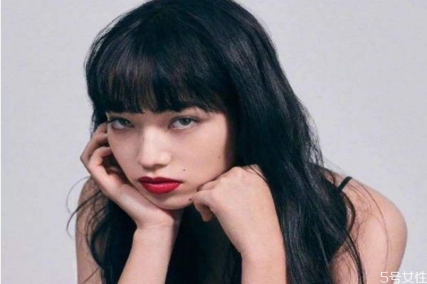 如何暗示男友送自己喜歡的禮物 問男朋友要禮物的技巧 如何暗示男友送自己喜歡的禮物 問男朋友要禮物的技巧