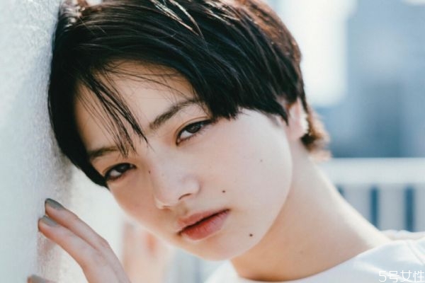 單身久了被撩一下就心動(dòng)怎么辦 單身久的人容易被撩 單身久了被撩一下就心動(dòng)怎么辦 單身久的人容易被撩