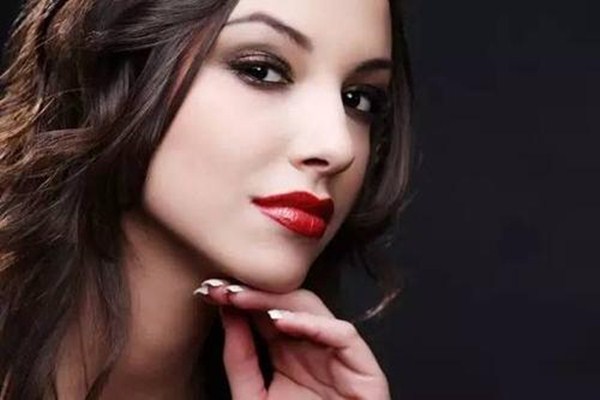 上瞼松弛變美術(shù)是什么 上瞼松弛變美術(shù)術(shù)前要注意什么 上瞼松弛變美術(shù)是什么 上瞼松弛變美術(shù)術(shù)前要注意什么