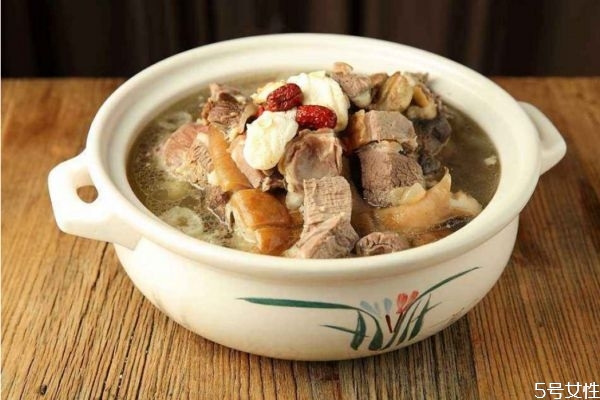 孕婦什么時(shí)候吃羊肉最好 孕婦吃羊肉要注意什么 孕婦什么時(shí)候吃羊肉最好 孕婦吃羊肉要注意什么