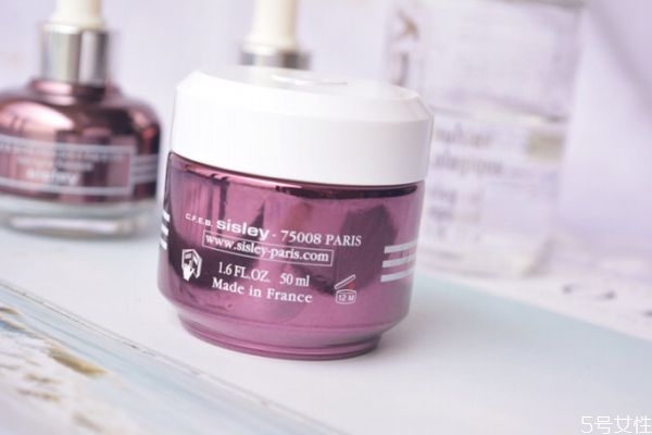 希思黎黑玫瑰面霜適合年齡 希思黎黑玫瑰面霜適合膚質(zhì) 希思黎黑玫瑰面霜適合年齡 希思黎黑玫瑰面霜適合膚質(zhì)