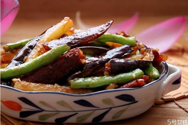 什么是地三鮮呢 地三鮮究竟是什么呢 什么是地三鮮呢 地三鮮究竟是什么呢