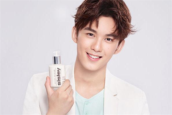 希思黎全能乳液適合多大年齡 希思黎全能乳液值得買嗎 希思黎全能乳液適合多大年齡 希思黎全能乳液值得買嗎