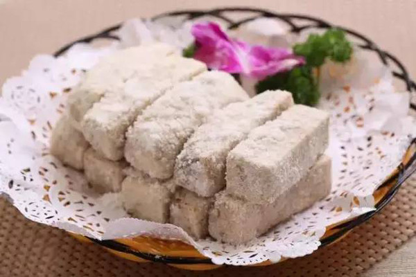 芋頭一天吃多少適合 什么時候吃芋頭好 芋頭一天吃多少適合 什么時候吃芋頭好