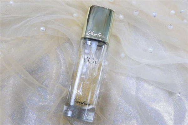 嬌蘭金箔妝前乳用法 嬌蘭金箔妝前乳用于防曬前還是后 嬌蘭金箔妝前乳用法 嬌蘭金箔妝前乳用于防曬前還是后