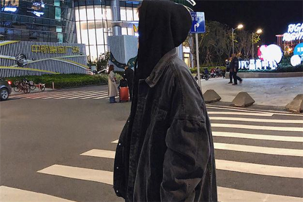 港風穿搭有什么特點 男生港風穿搭圖片 港風穿搭有什么特點 男生港風穿搭圖片